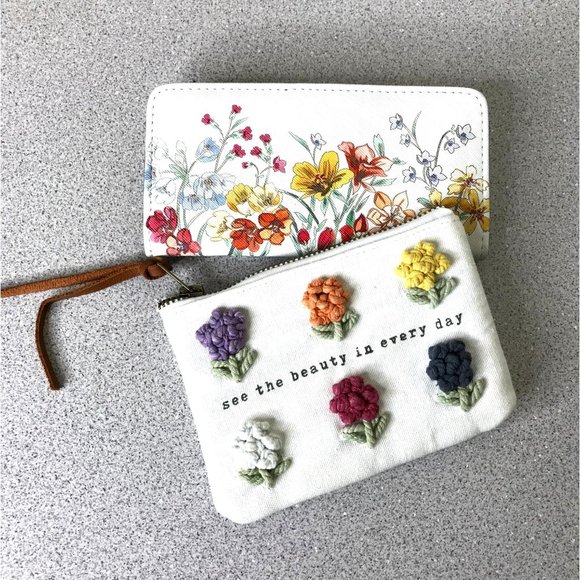 Apt9. Handbags - NWT Apt 9. White Floral Safe Keeper Wallet with Mudpie Floral Pouch